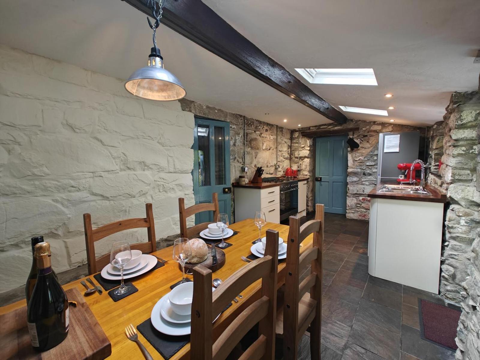 Вилла Y Cwtch - Panoramic Mountain Views Within Snowdonia'S National Park - 4X4 Recommended Долгеллау Экстерьер фото